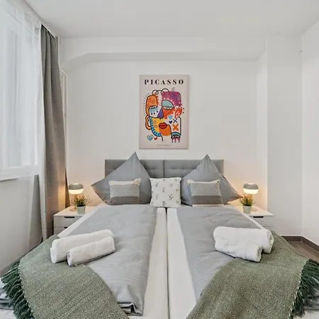 Yello Homes - Lazy Loft - Airport & Messe - 8 Betten - 3 Schlafzimmer Nürnberg